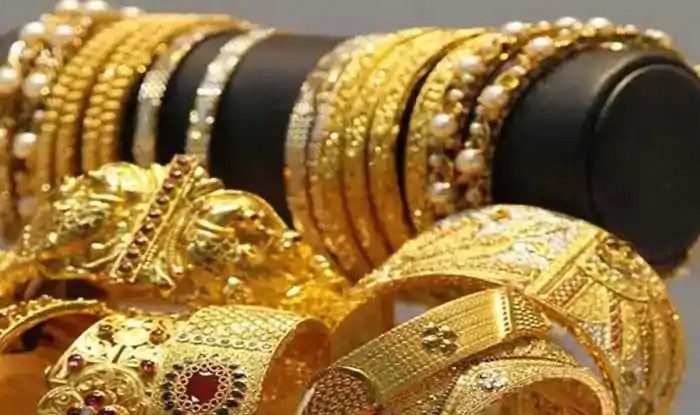 आज पनि सुनको मूल्य घट्यो, कतिमा भयो कारोबार ?