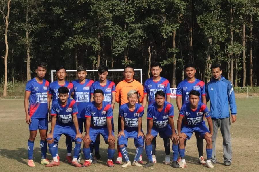 पाटिहानिलाइ  हराउदै सेन्ट्रल कलेज अठ्ठाइस विगाहा सेमिफाइनलमा प्रवेश