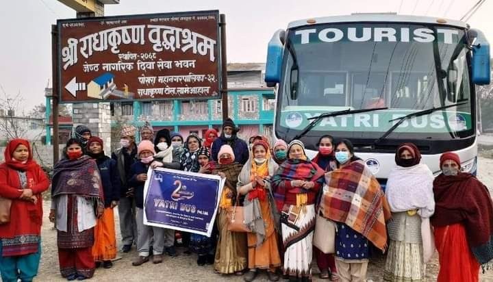 यात्री बसको स्थापना दिवसमा ज्येष्ठ नागरिकलाई तीर्थयात्रा