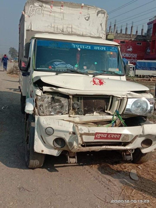 नवलपुरको कावासोतीमा बोलेरो  दुर्घटना