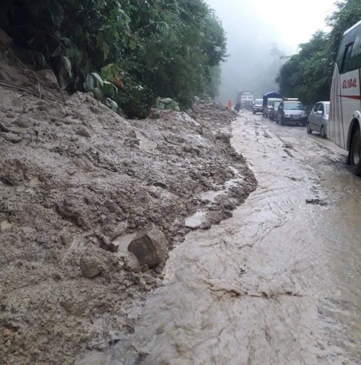 पहिरो पन्छाएपछि दाउन्नेमा एकतर्फी सवारी सञ्चालन