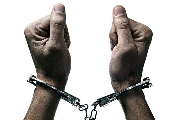 लुटपाटमा संलग्न रहेको अभियोगमा २ जना पक्राउ