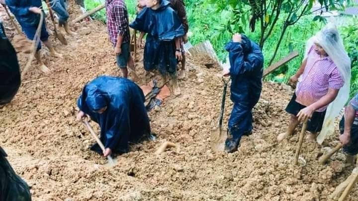 स्याङ्जामा पहिरोले घर पुरिँदा ६ जनाको मृत्यु, ४ जना बेपत्ता