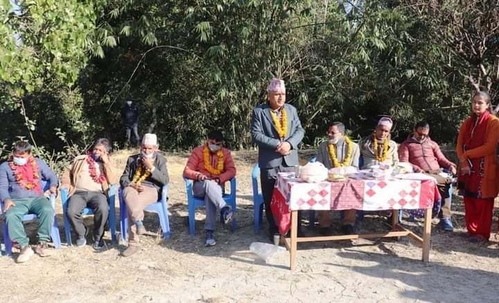 राजा आउ देश बचाउ भन्नु कुनै तुक छैन : सांसद बराल