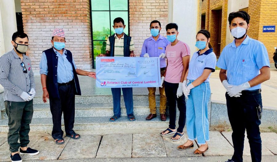 रोट्याक्ट क्लब अफ सेन्ट्रल लुम्बिनीद्वारा जीवन पुन उपचारार्थ  अर्थिक  सहयोग