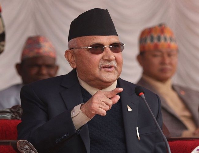 पद, पैसा र परिवारमात्रै सोच्नेलाई देश कसरी सुम्पिनु : प्रधानमन्त्री ओली