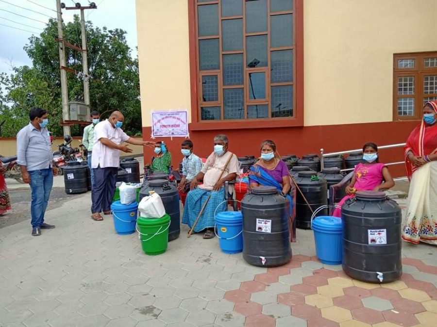 पूर्ण अपाङ्गता भएका व्यक्तिहरुलाई स्वास्थ्य सुरक्षा सामग्री हस्तान्तरण